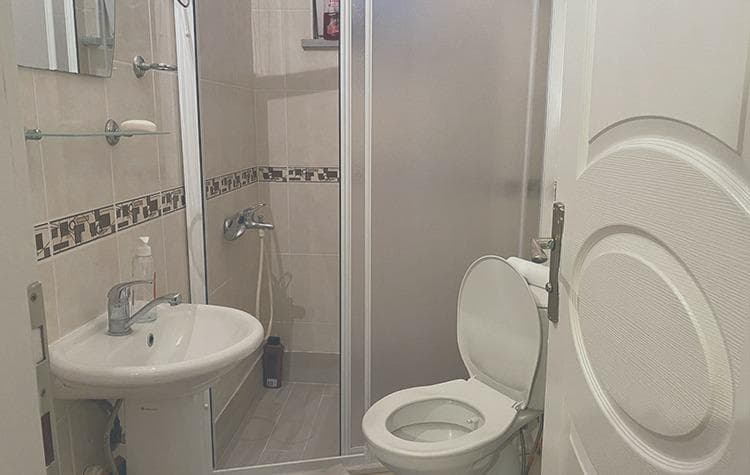 Çanakkale Kız Apart ortak banyo genel görünüm